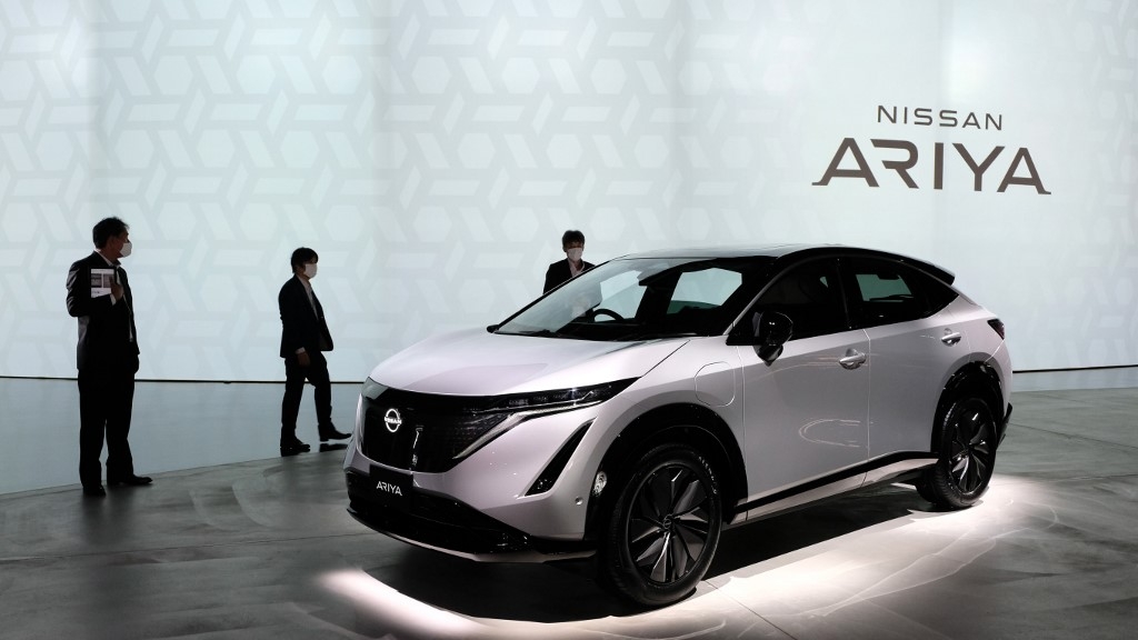 Struggling Nissan launches electric car for 'new era'