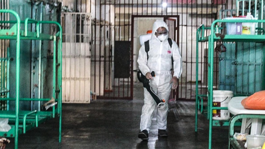 Group urges Bucor to reconsider ban on 'paabot' to Bilibid prisoners - Vimarsana News
