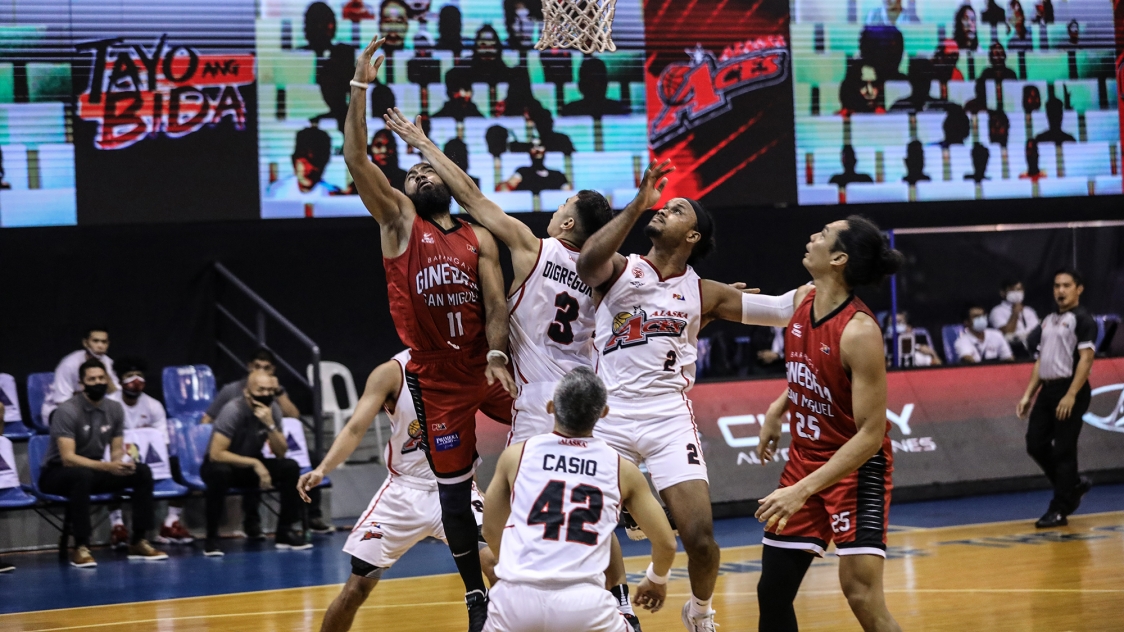 Ginebra arrests skid in the clutch, downs Alaska off Ginebra arrests skid in the clutch, downs Alaska off
