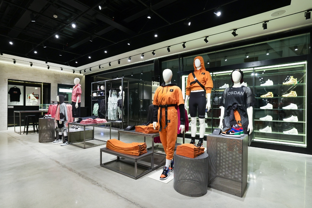 Nike boutique in manila on sale