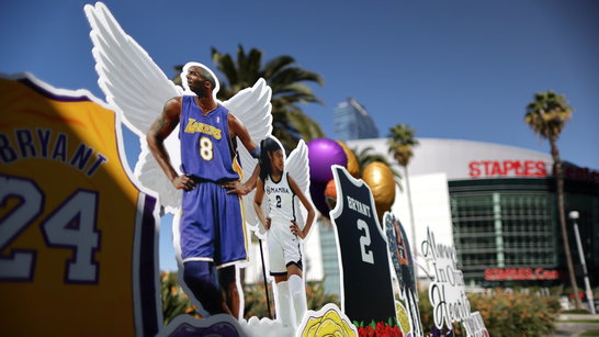 Los Angeles Mourns On First Anniversary Of Kobe Bryant S Death