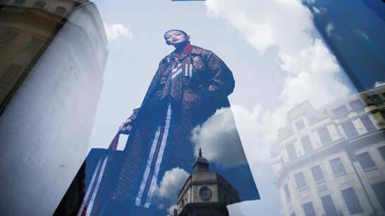 burberry store closures