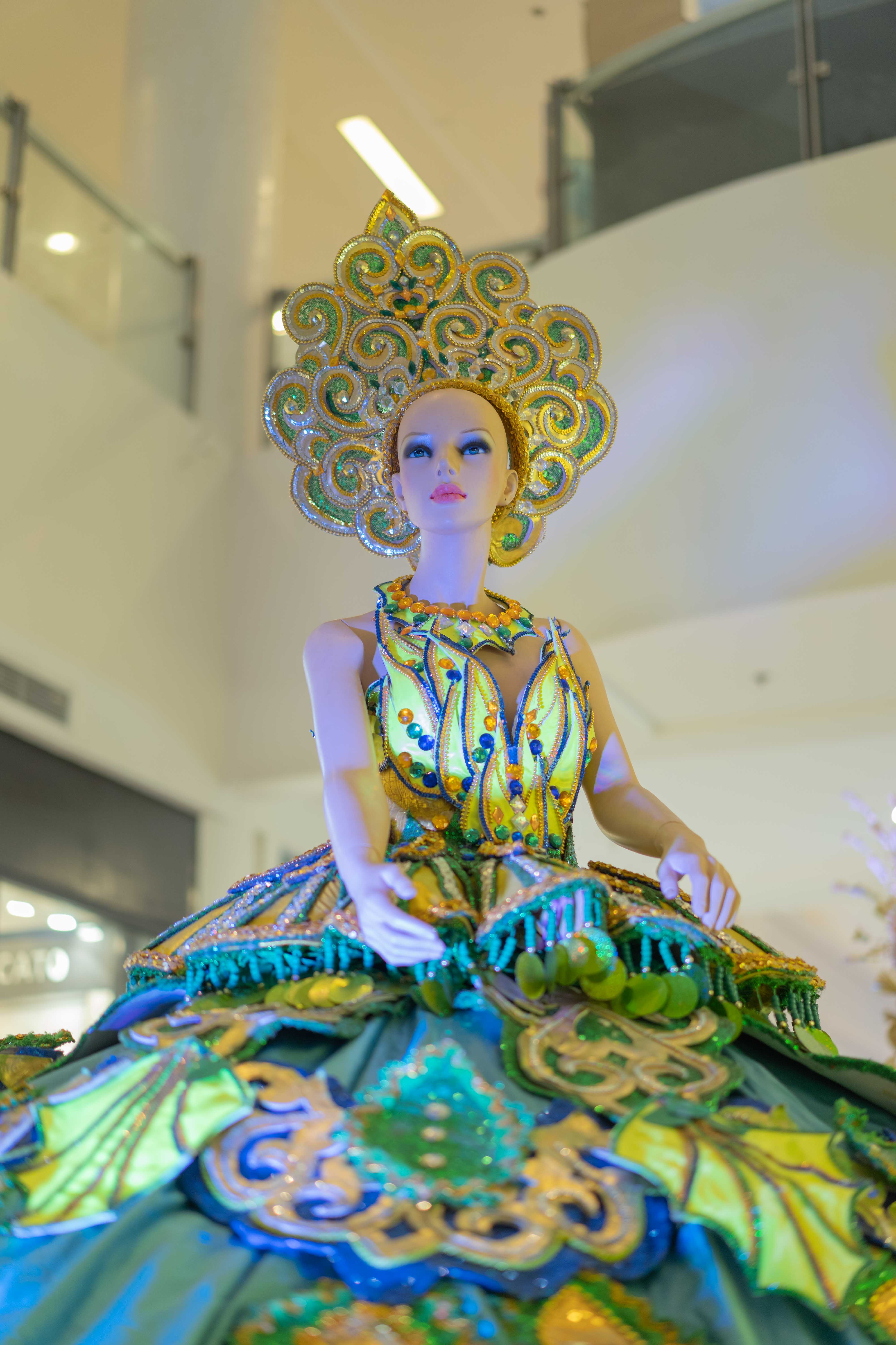 IN PHOTOS: The Sinulog Queen Costumes By Cebu's Top Designers | atelier ...