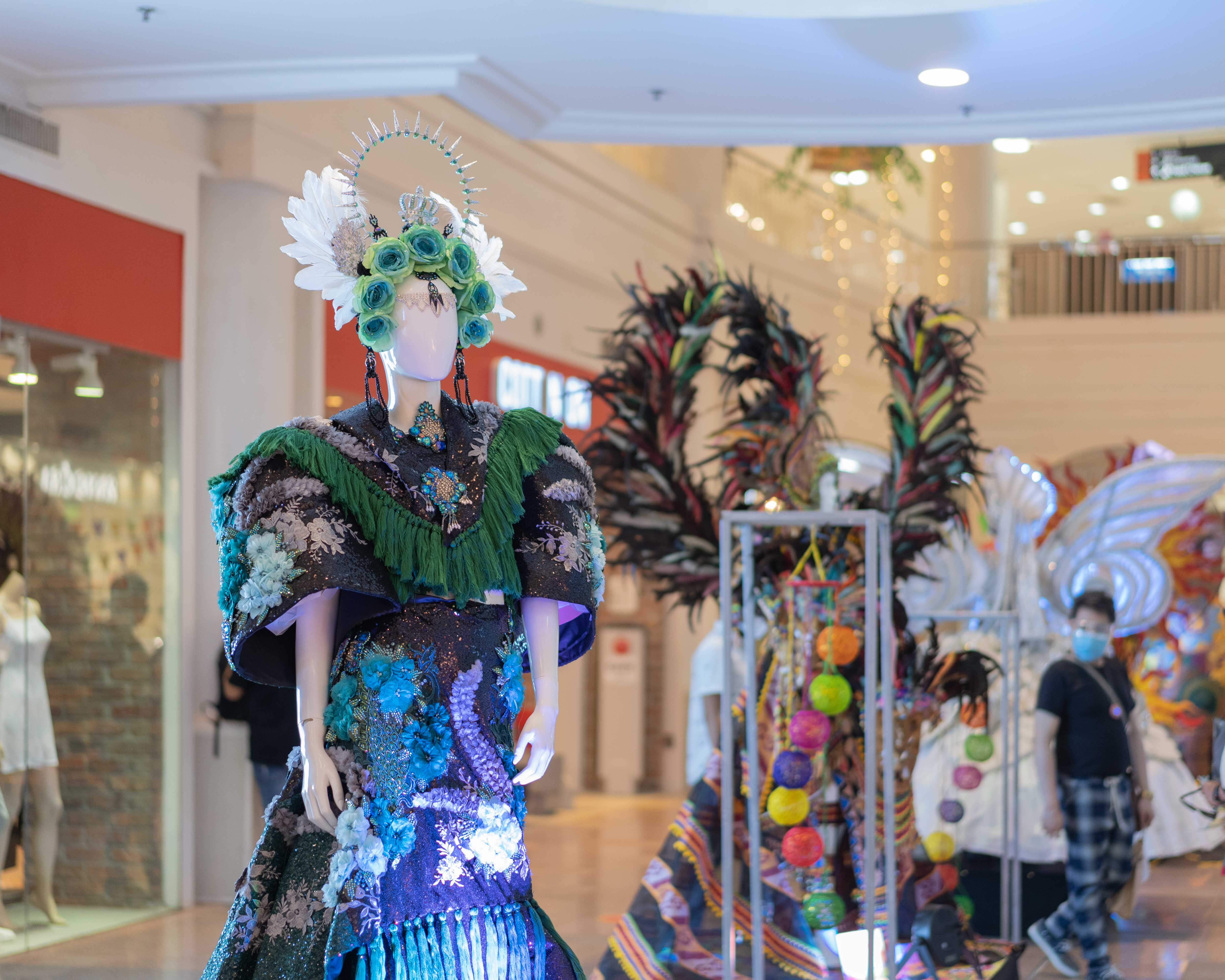 IN PHOTOS: The Sinulog Queen Costumes By Cebu's Top Designers | atelier ...