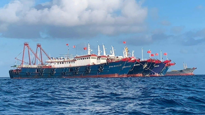 Over 200 Chinese ships spread out in West Philippine Sea reefs