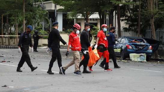 Indonesia Raids Find Explosives Related To Church Attack Tv