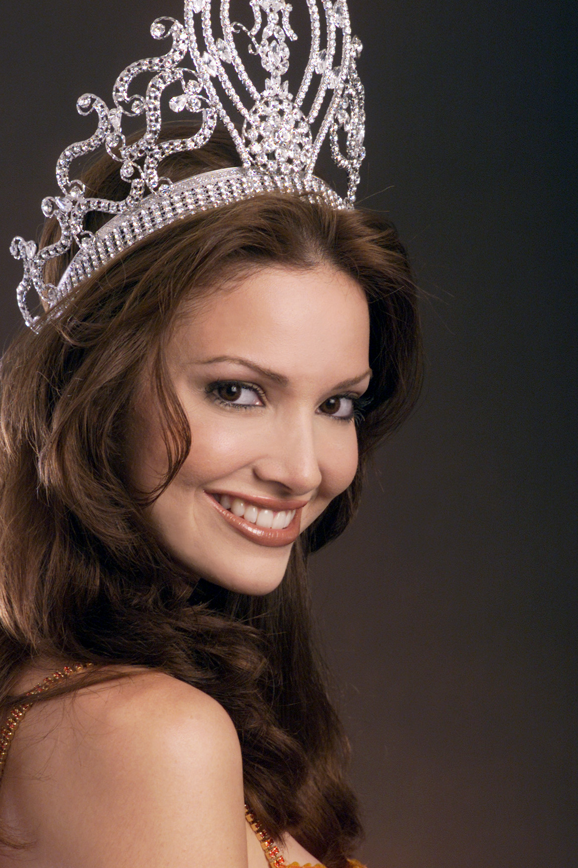 Miss Universe 2001 Denise M. Quinones August