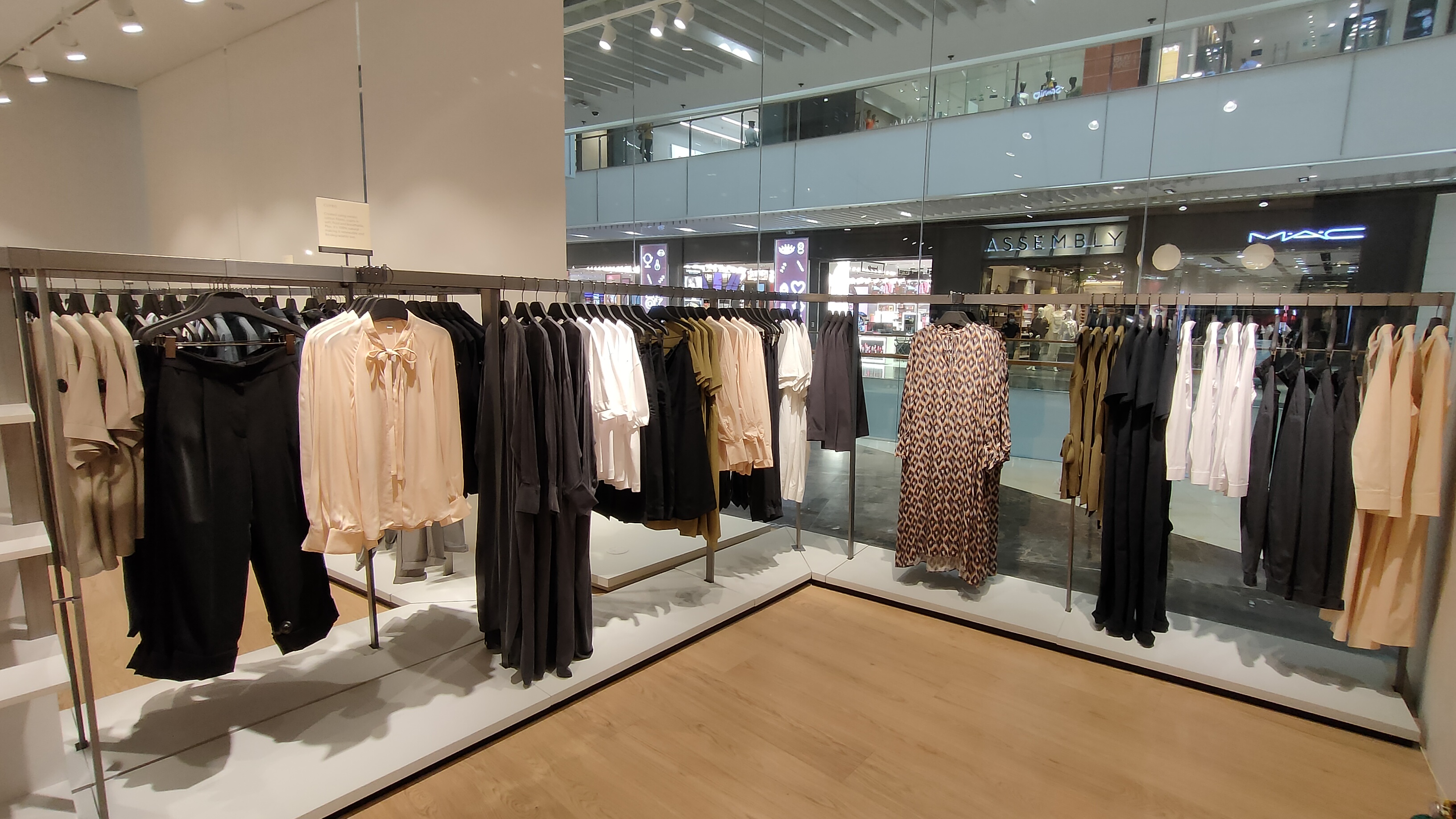 COS Fashion Brand Set to Open Its First Store in the Philippines -  FreebieMNL