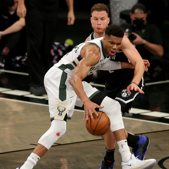 Giannis Antetokounmpo Height In Feet Reviewactive