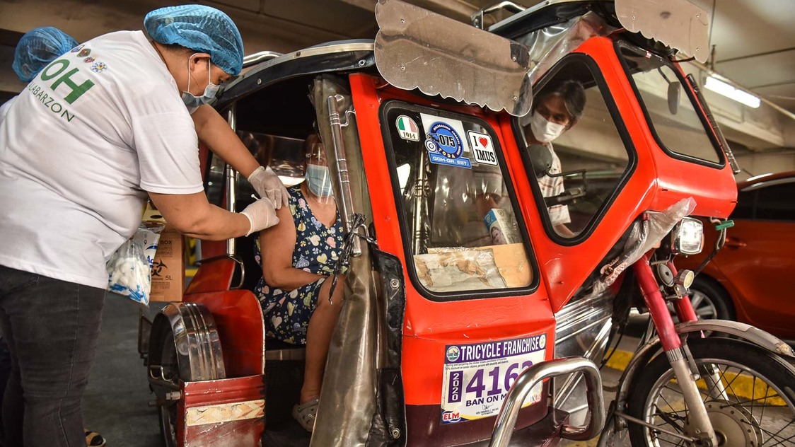 Philippines' COVID-19 cases breach 1.5 million - Rappler