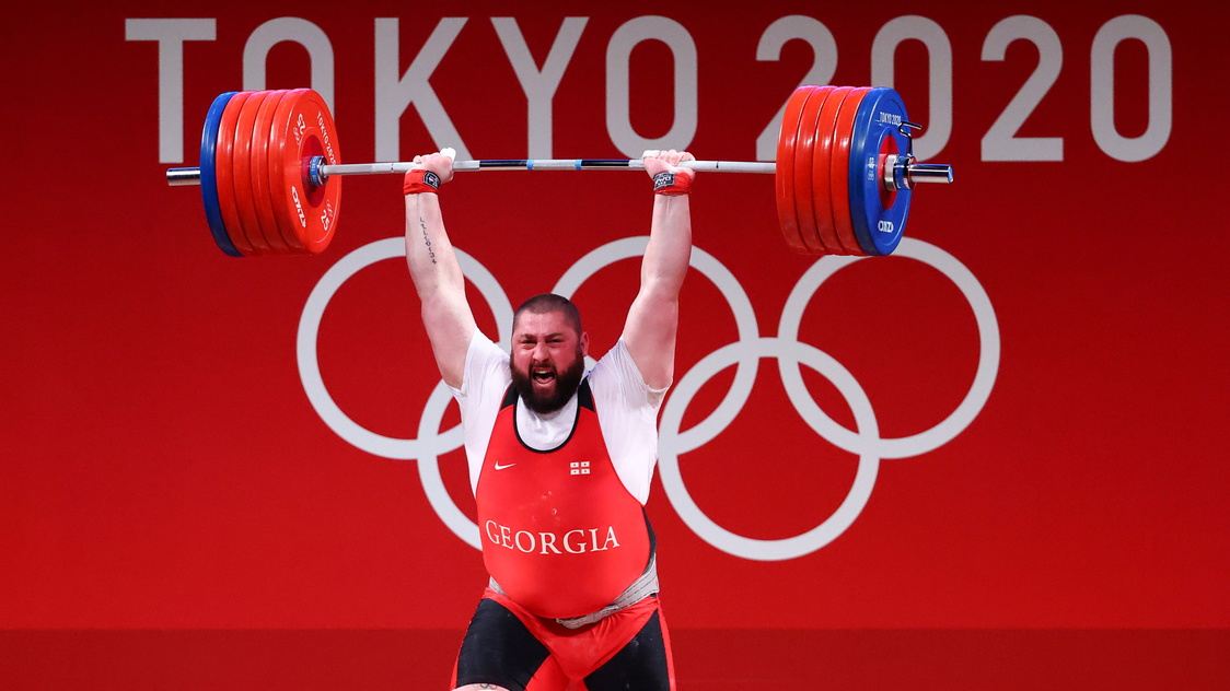 Georgia's Lasha Talakhadze breaks weightlifting world record