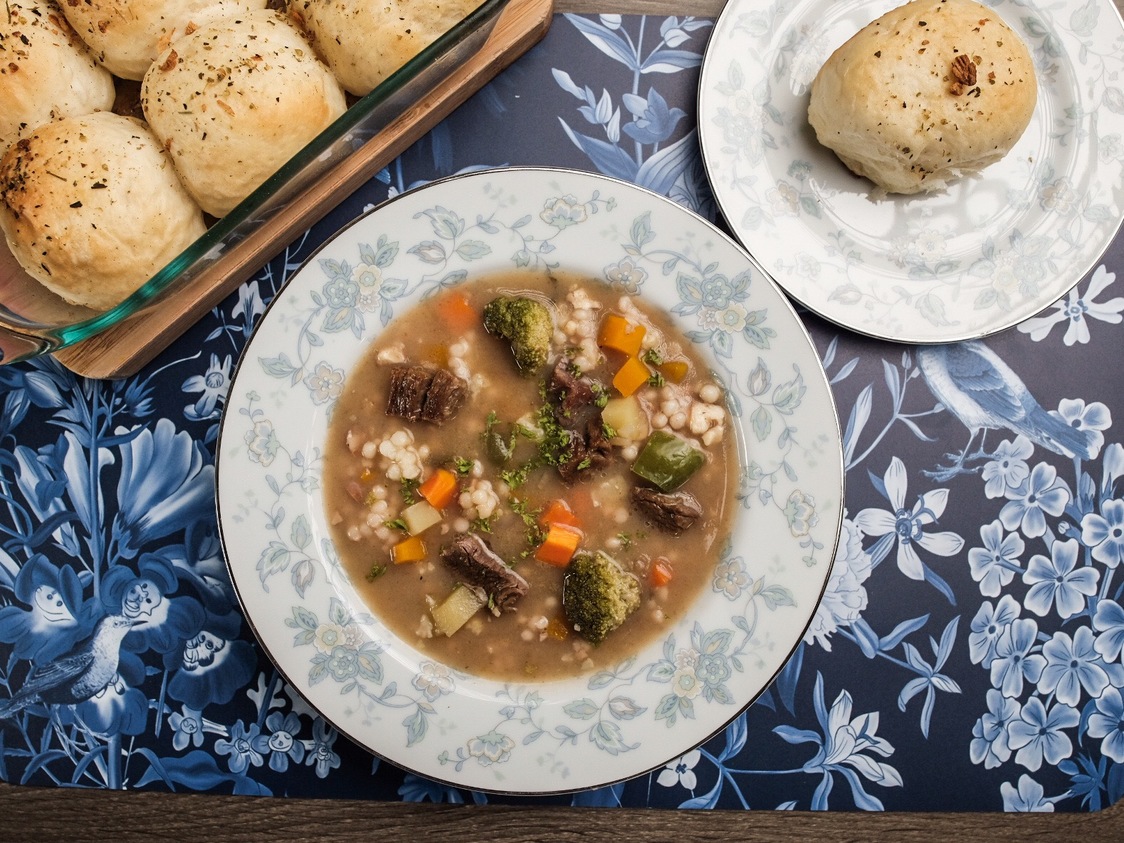 [Kitchen 143] Hearty soup for rainy days