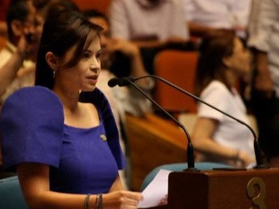 Cutie del Mar runs for Cebu City congressional seat left by father - Vimarsana News