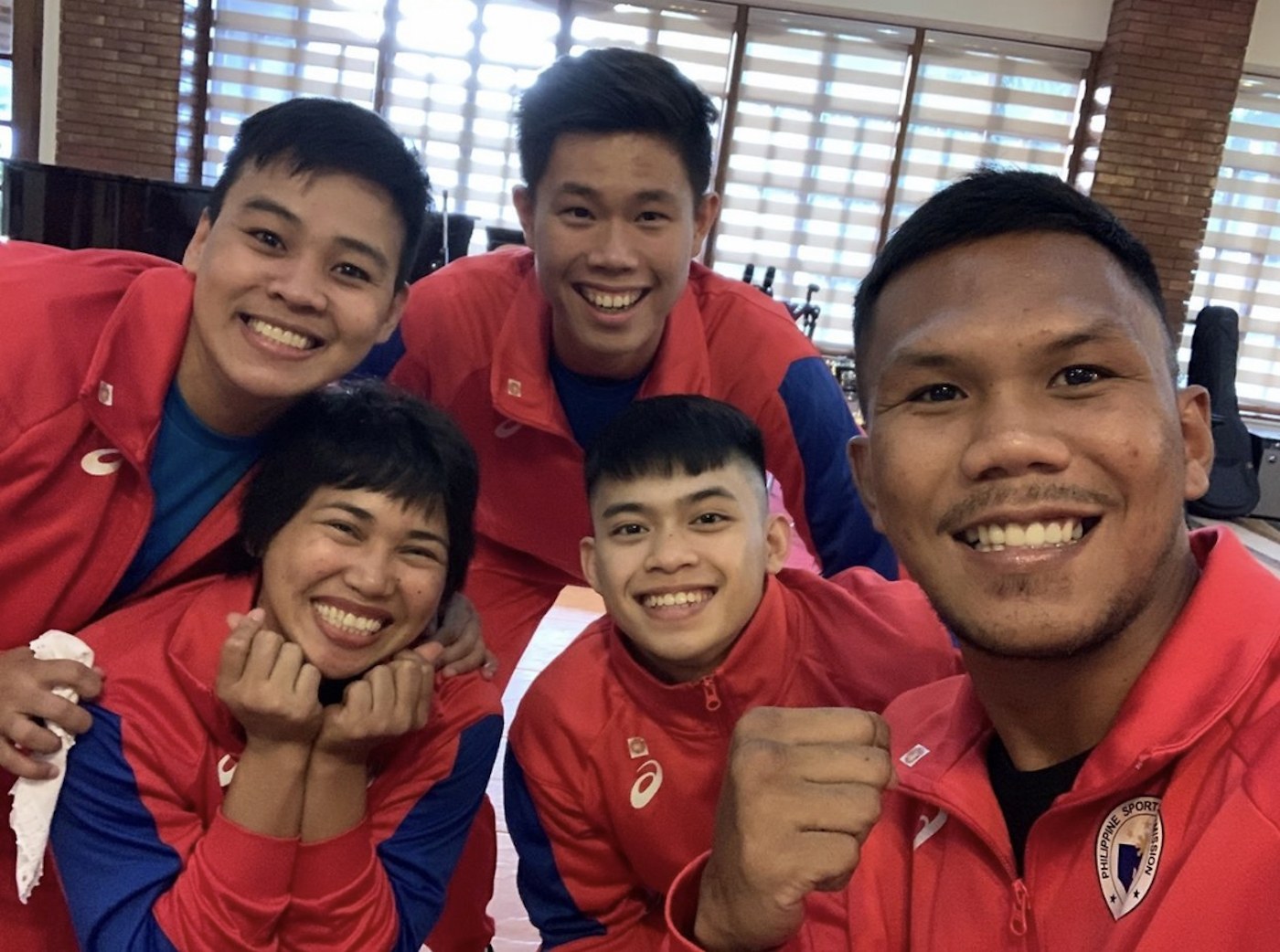 Philippines Toasts First Filipino to Strike Gold at Olympics — BenarNews