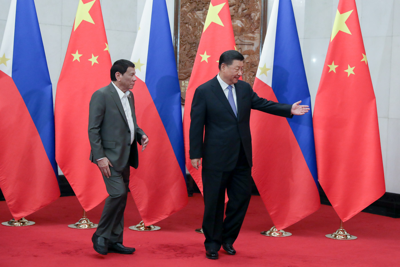 China rejects Philippines' call to comply with Hague ruling