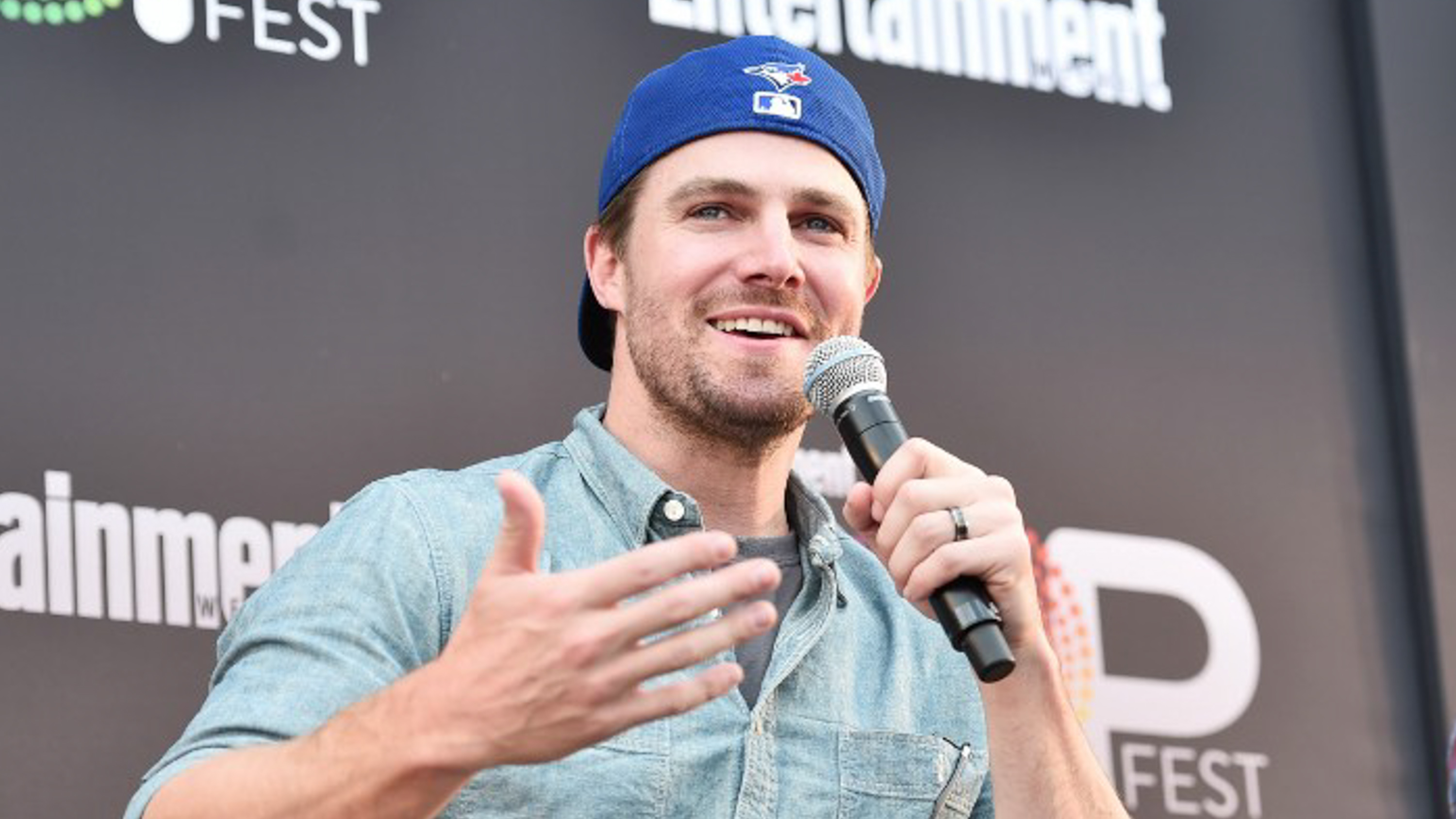 Stephen Amell To Compete In American Ninja Warrior