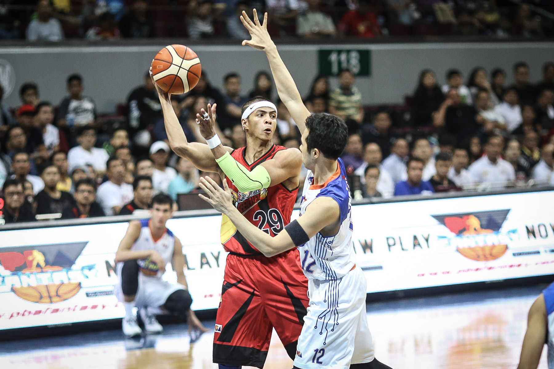 arwind santos spiderman dunk