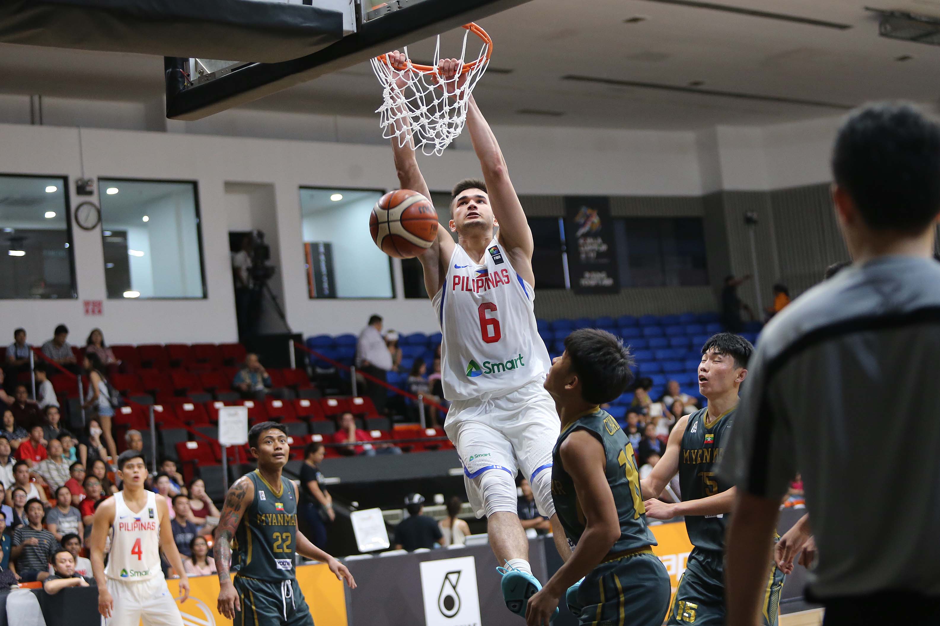 Watch Kobe Paras Puts On Dunking Exhibition Against Myanmar