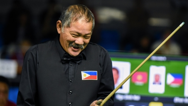 Efren Bata Reyes Apprehended For Playing Pool