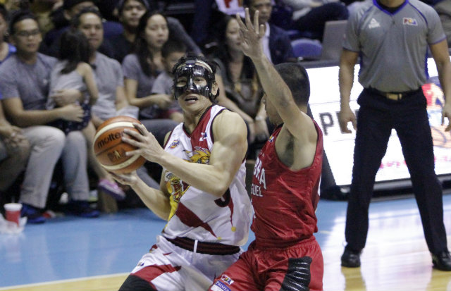 Alex Cabagnot Cops Pba Player Of The Week Citation