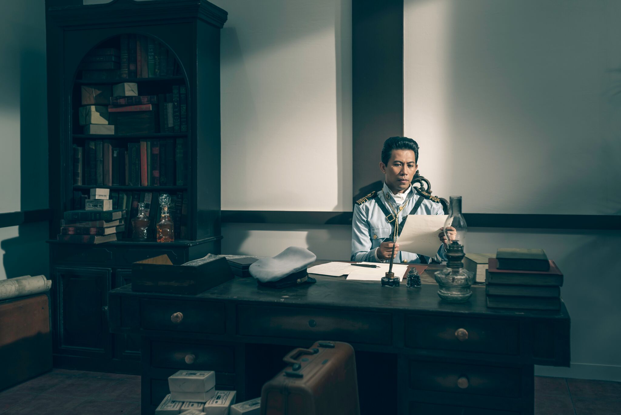 Watch Andres Bonifacio and Emilio Aguinaldo come to life at the Ayala