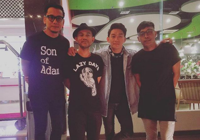 Indonesian Pop Group Singer To Bury Wife Killed In Tsunami