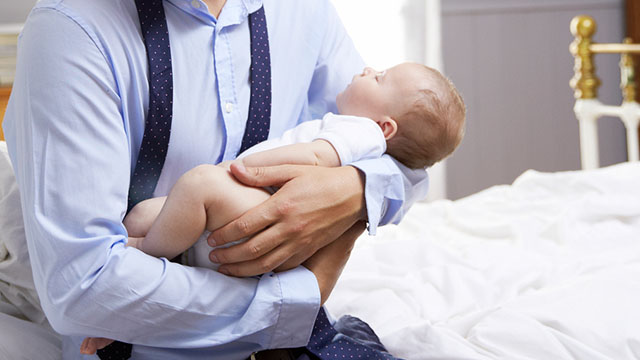 month-long-paternity-leave-pushed-in-senate