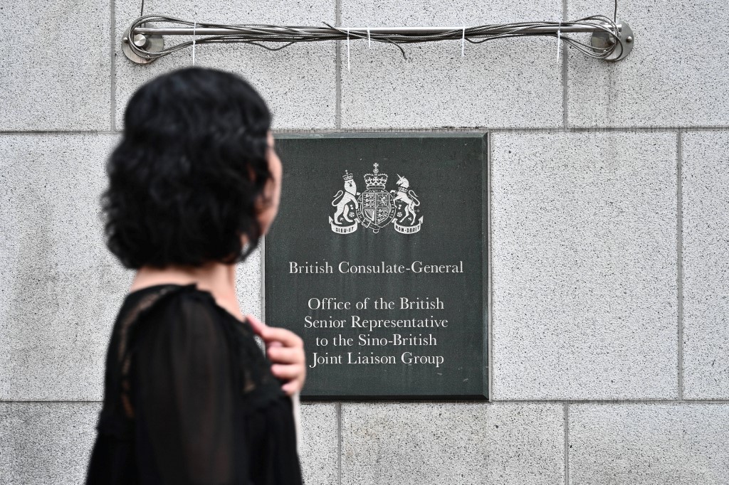 missing-employee-of-uk-consulate-in-hong-kong-detained-family