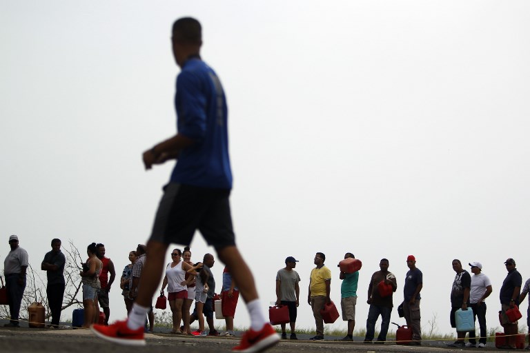 Trump lifts Puerto Rico shipping restrictions