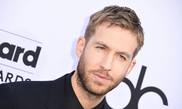 Gq Men Of The Year 2016 Calvin Harris Chris Pine Dan Amy Schumer Memboyong Piala