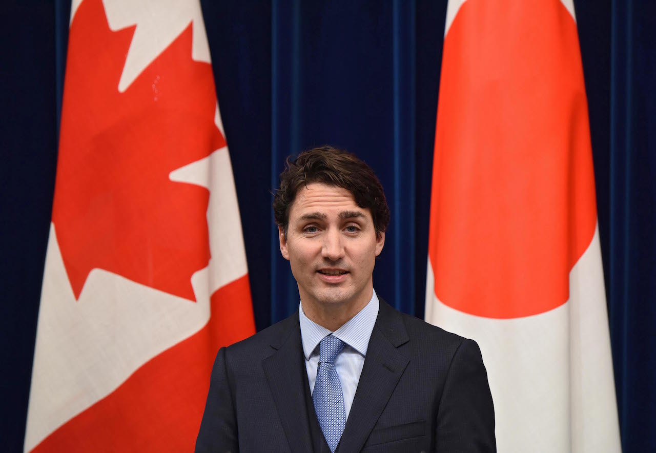 Japanese swoon over Canada's 'hunky PM' Trudeau