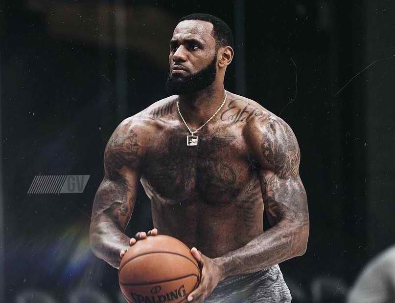 Watch Lebron Works Out In L A As Nba Return Nears
