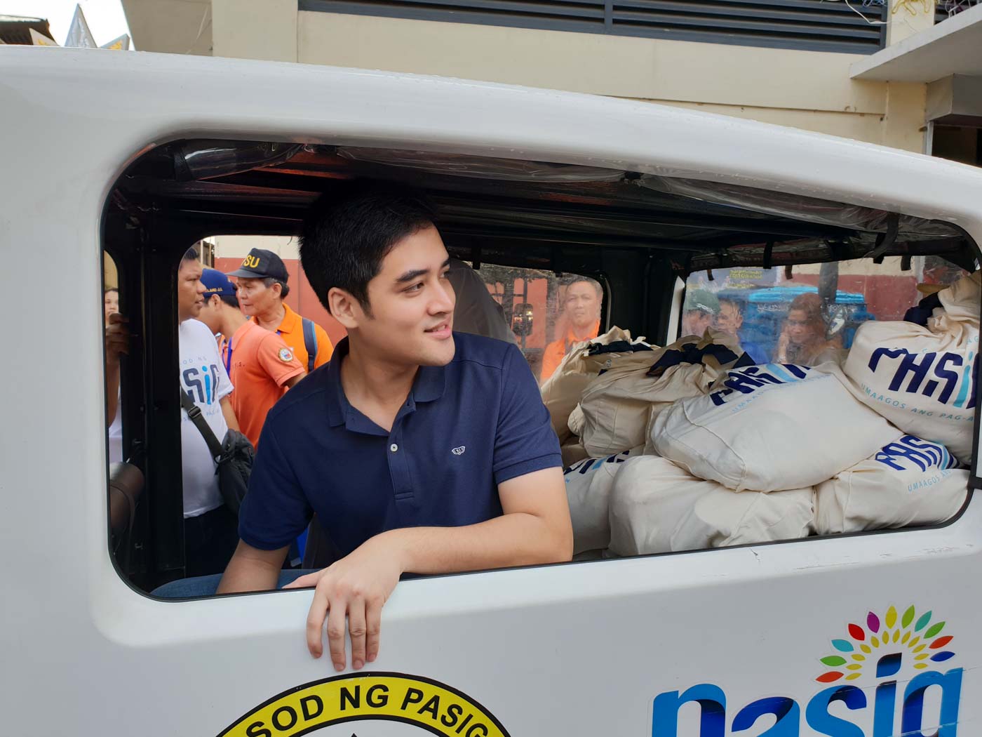 Pasig’s Vico Sotto Kicks Off ‘Pamaskong Handog’ Distribution