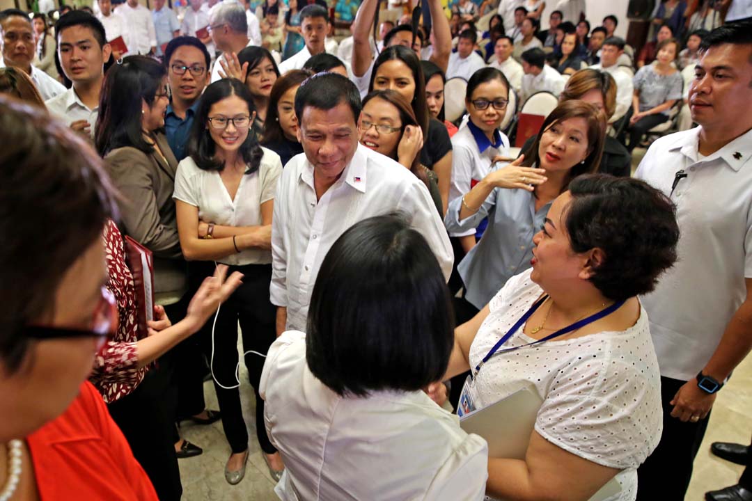 Covering Presidents Life And Times Of Malacañang Press Corps