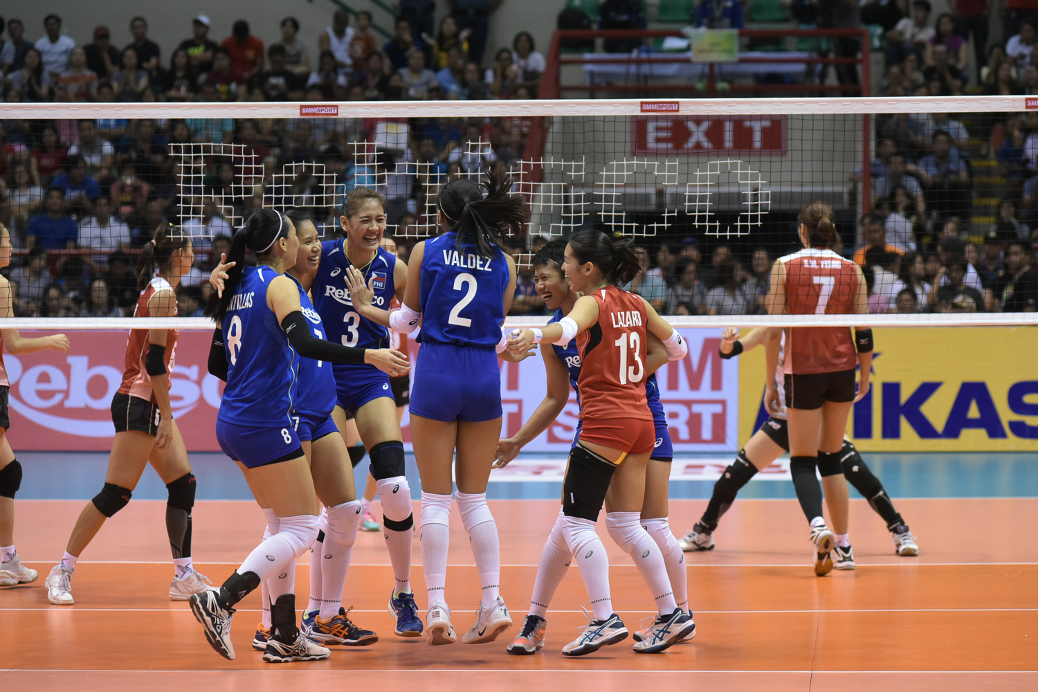 Teamwork Gutsy Effort Towed Ph Volleyball Past Opening Day Jitters