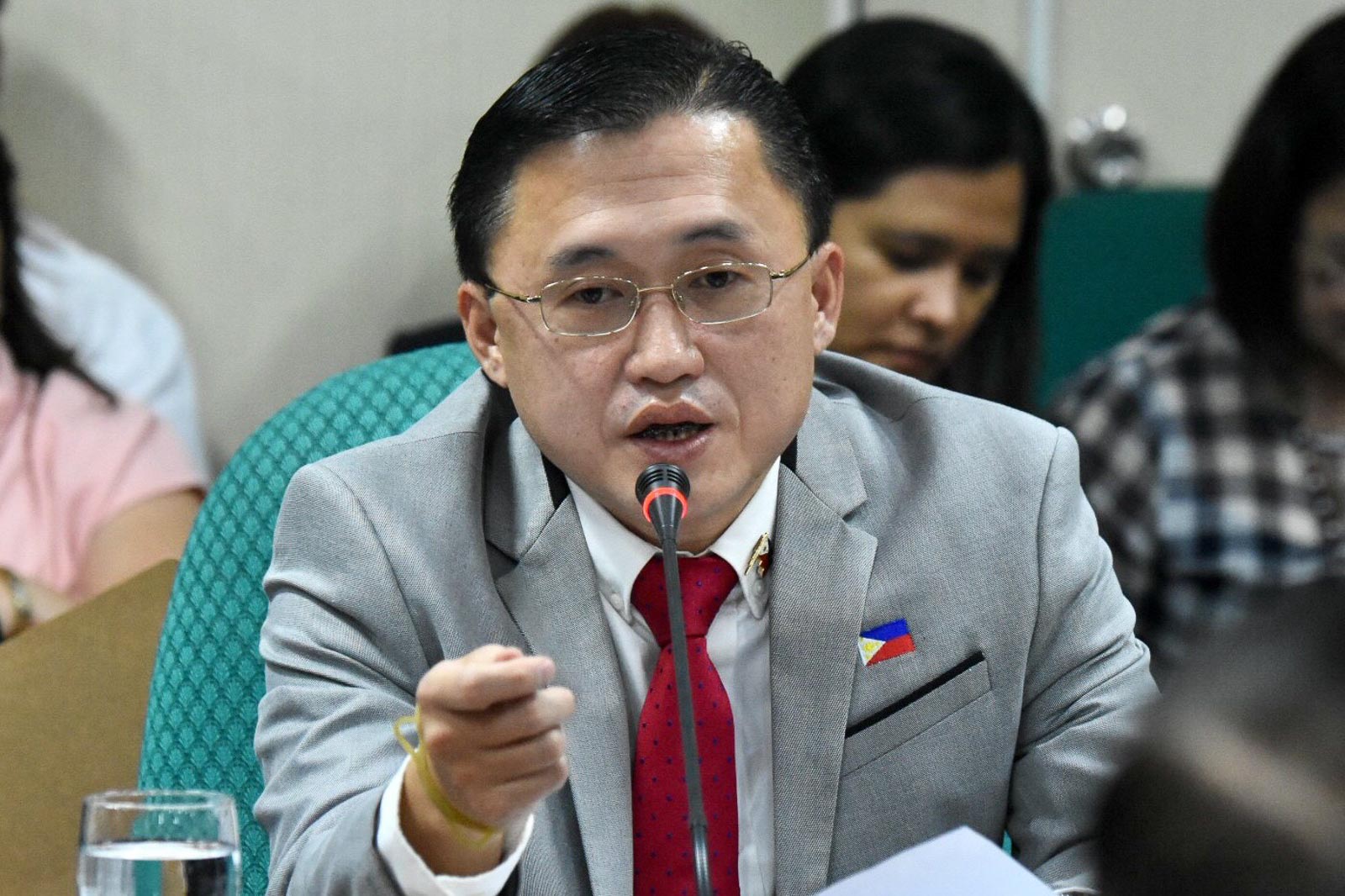 Channel drug rehab funds to Tokhang victims' burial assistance – Bong Go