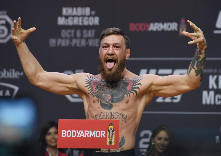 Mcgregor Nurmagomedov Make Weight For Ufc Showdown