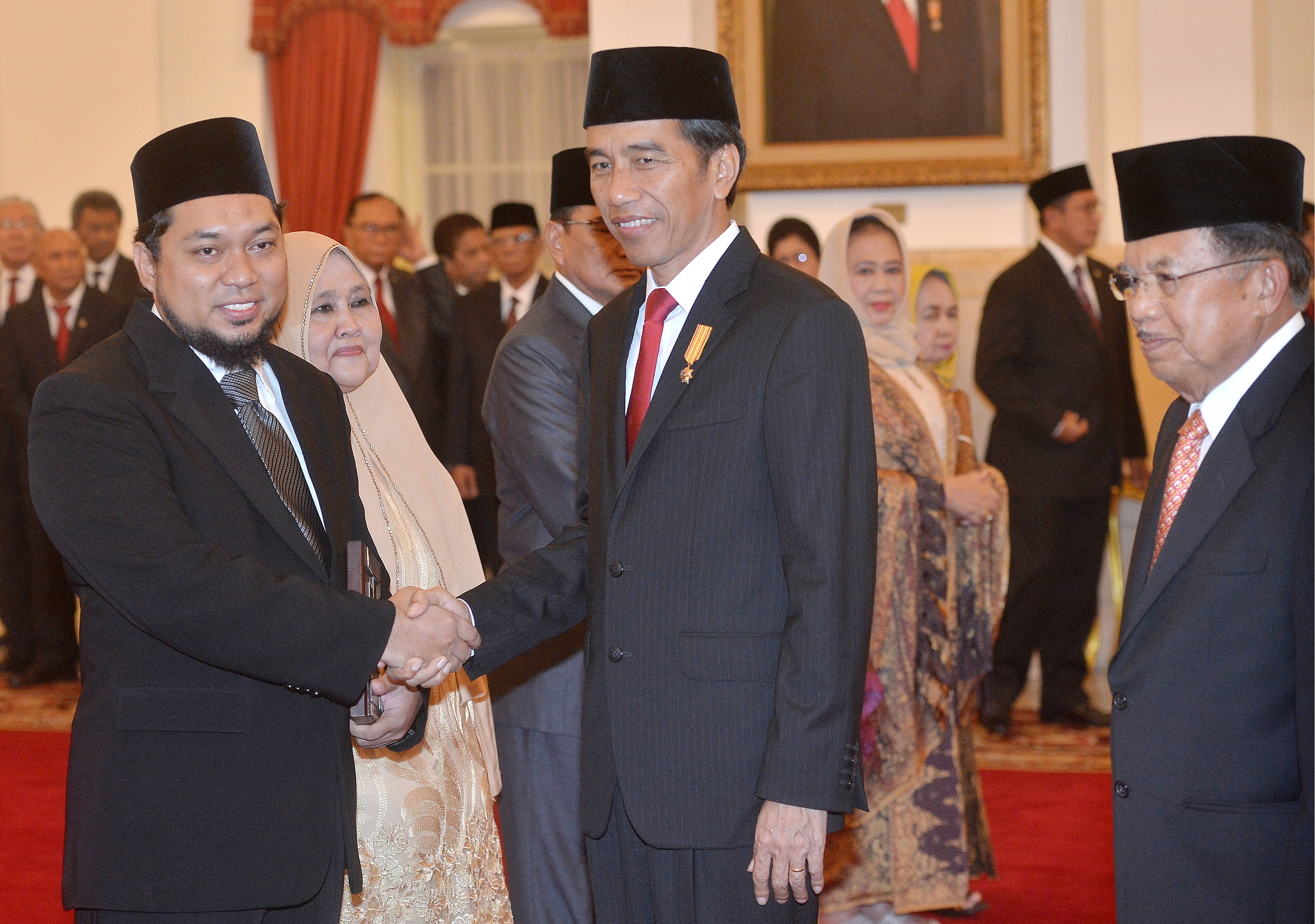 Ulama Alm KH As’ad Syamsul Arifin dianugerahi gelar