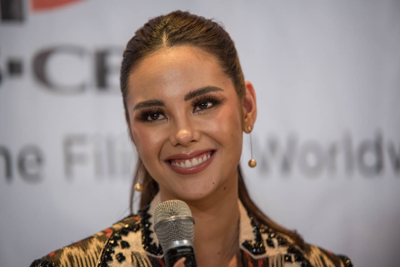 Catriona Gray kicks off 2020 with 'It's Showtime' hosting stint